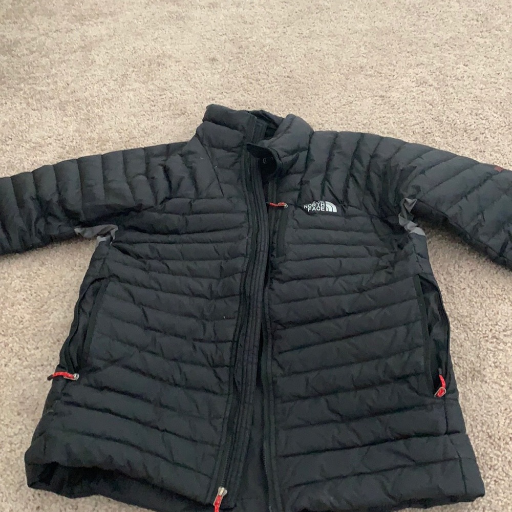 The North Face men’s summit series jacket size M
